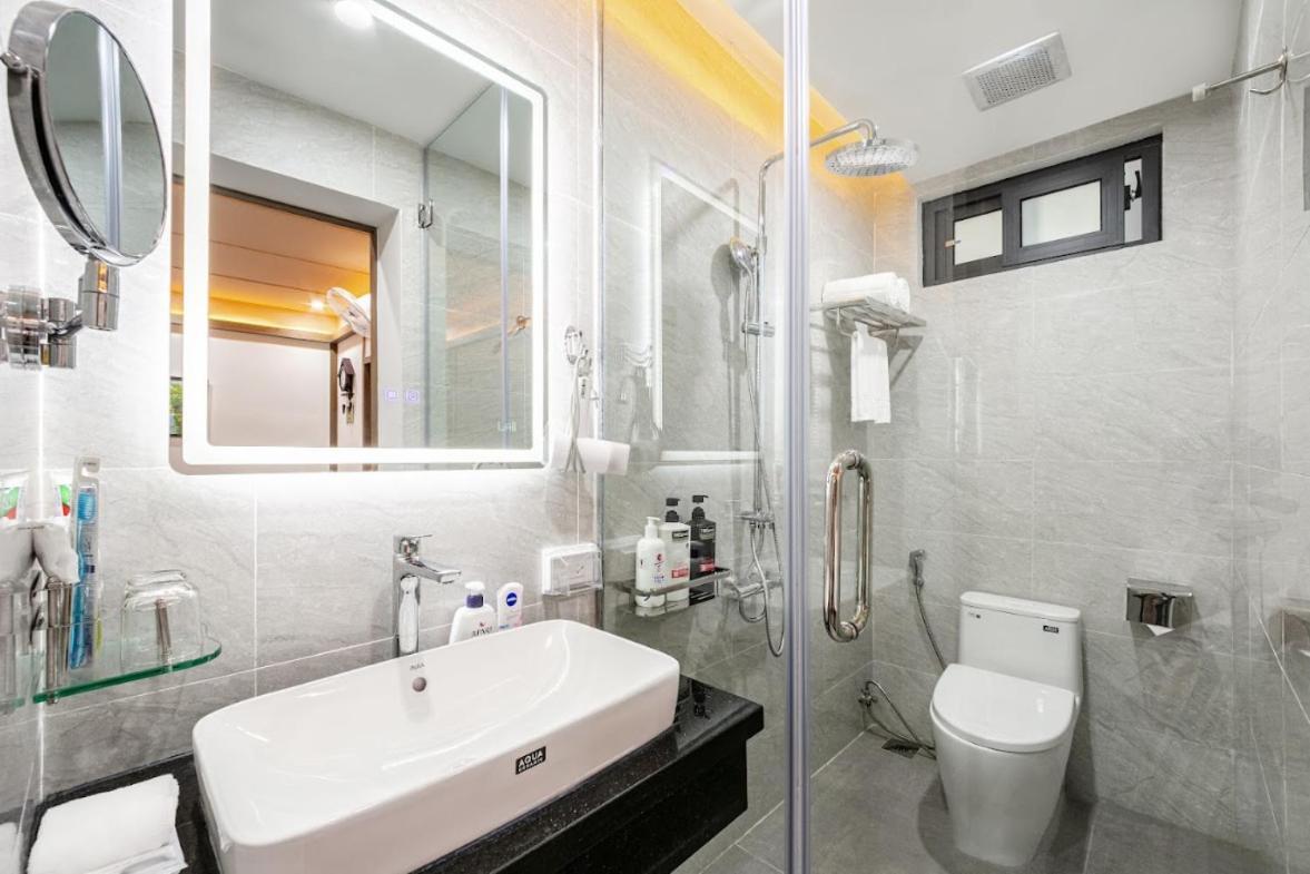 A25 Hotel - 21 Nghia Tan Hanoi Esterno foto