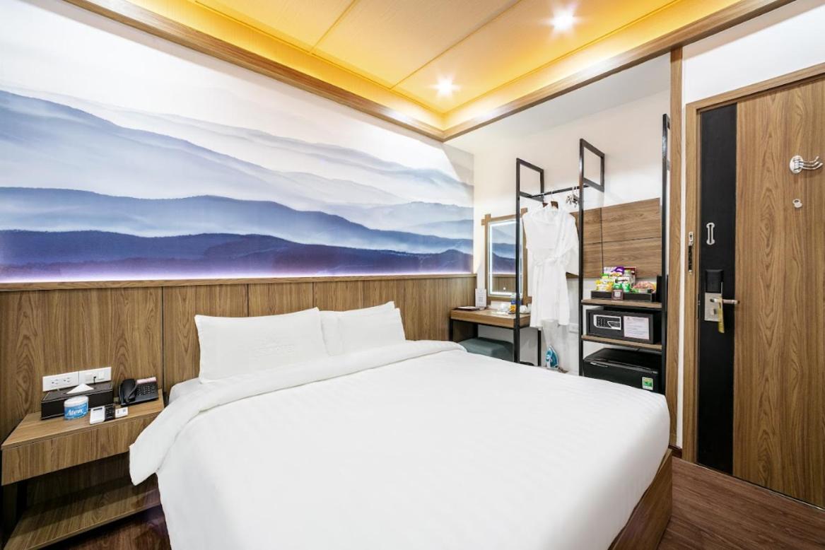 A25 Hotel - 21 Nghia Tan Hanoi Esterno foto