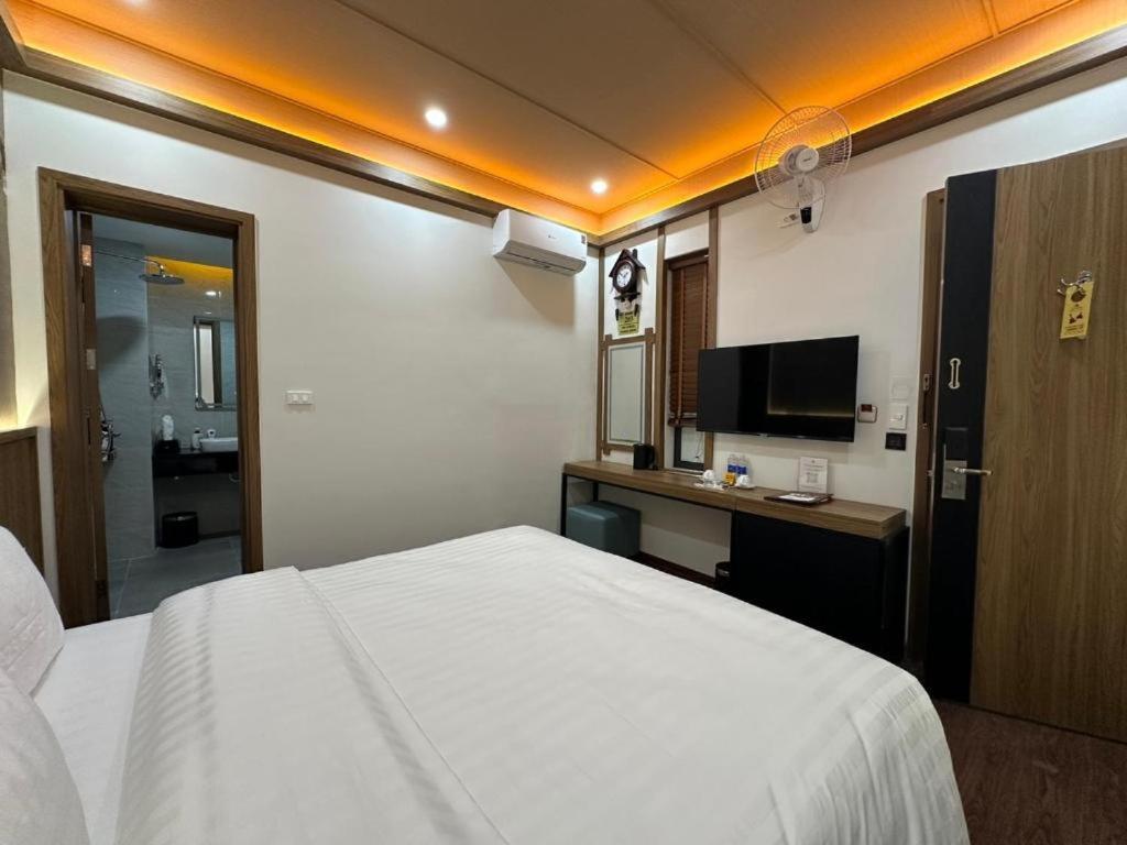 A25 Hotel - 21 Nghia Tan Hanoi Esterno foto